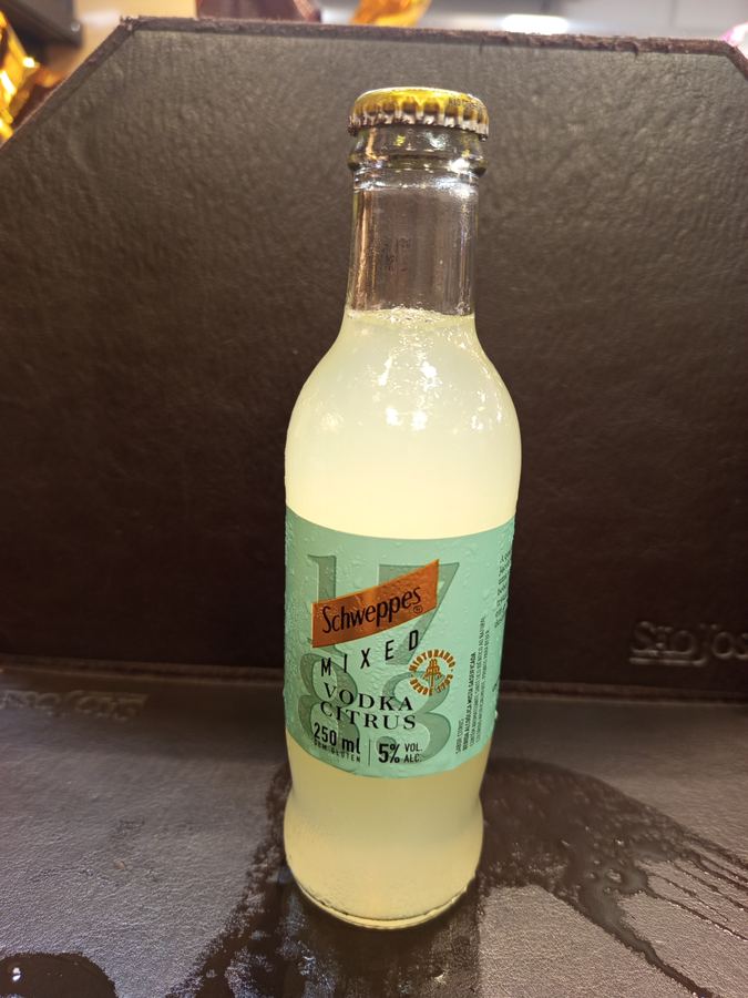 Long Schweppes vodka citrus 250ml.