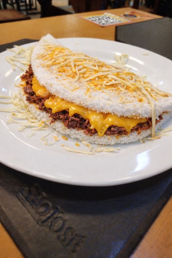 Tapioca Charque & Cheddar.